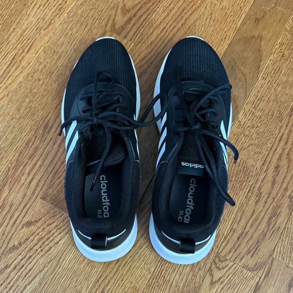 Women’s Adidas Cloudfoam Sneakers size 9.5